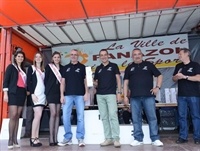 PODIUM_LIMOUSINE_2013
