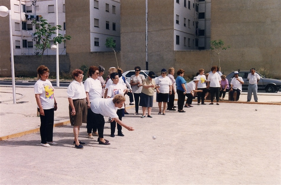 91-95activitatpersonesmajors02