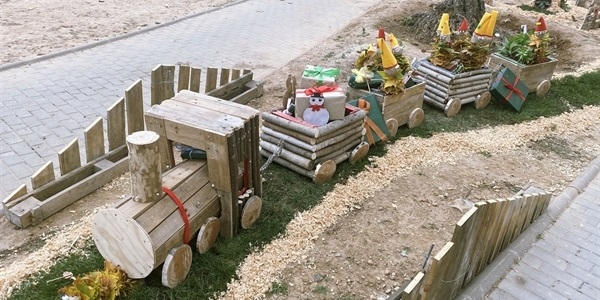 Decoració nadalenca a càrrec de l'escola de jardineria